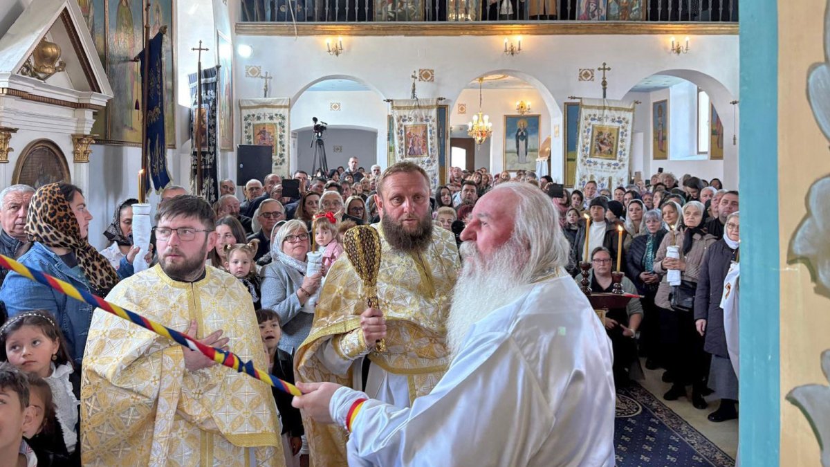 Sfințirea bisericii Parohiei Bara din județul Timiș