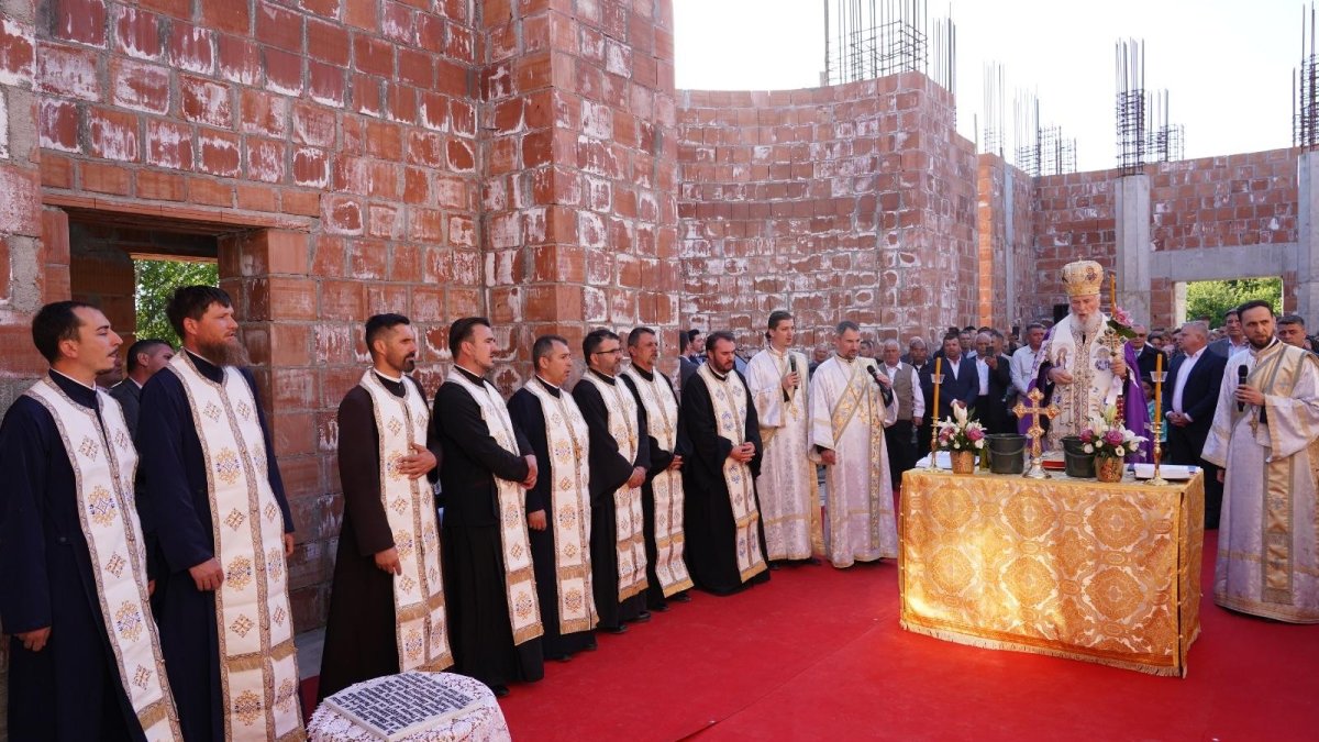 Piatră de temelie pentru o biserică din județul Dâmbovița