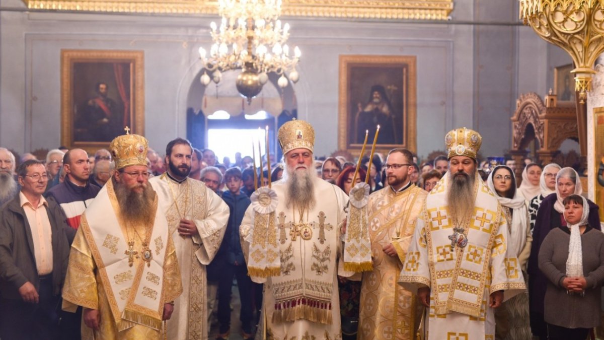 Sărbătoarea Aducerii în Oltenia a moaștelor Sfântului Ierarh Calinic de la Cernica