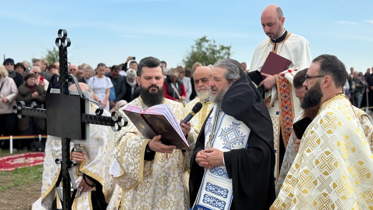 O nouă biserică închinată Sfântului Luca al Crimeei și icoanei Maicii Domnului „Axion Estin” pentru credincioșii din Iași