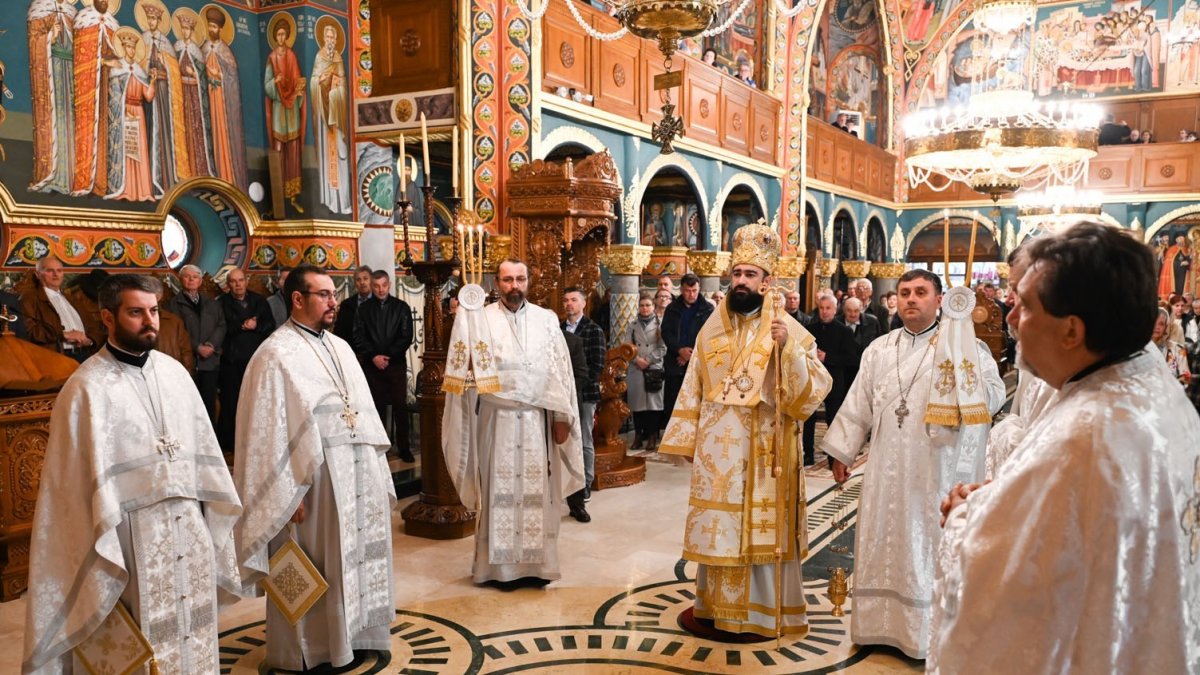 Slujiri arhiereşti în Episcopia Devei şi Hunedoarei