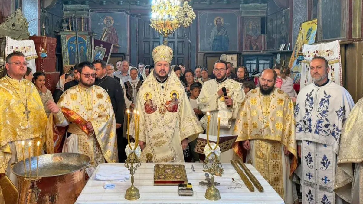 Liturghie arhierească în Parohia Banca Sat, Vaslui