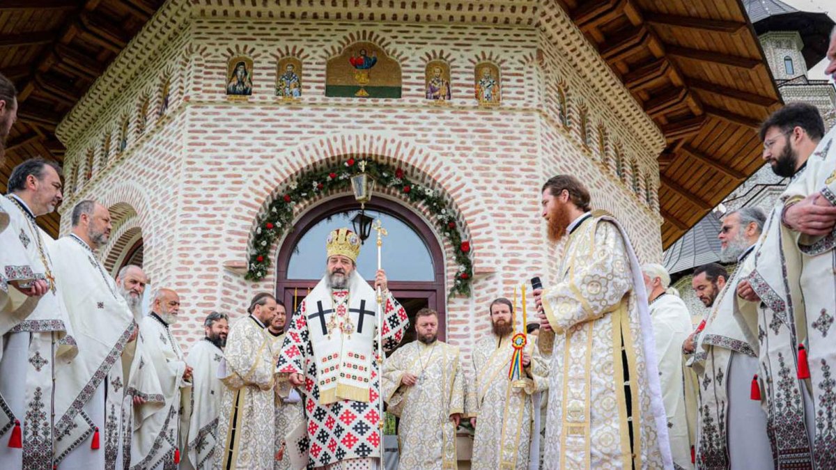 Mănăstirea Vlădiceni și‑a sărbătorit hramul