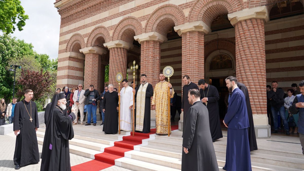 Popas de rugăciune la Catedrala Arhiepiscopală din Târgoviște