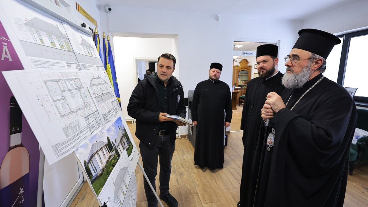 Trei familii sinistrate vor avea case noi prin grija Eparhiei Buzăului și Vrancei