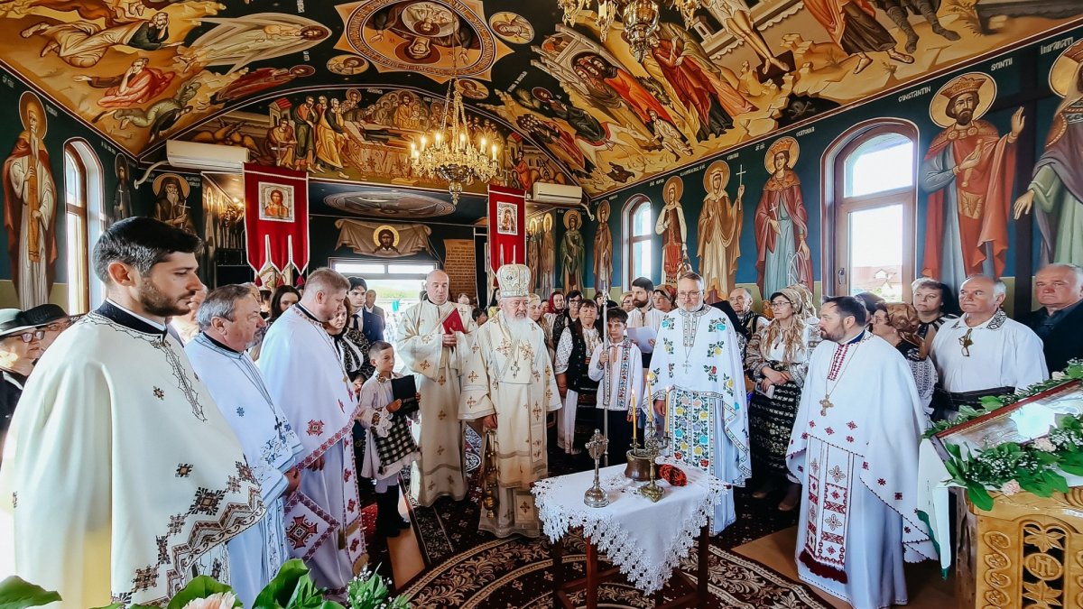 Binecuvântarea lucrărilor la biserica din Podirei, Bistriţa-Năsăud