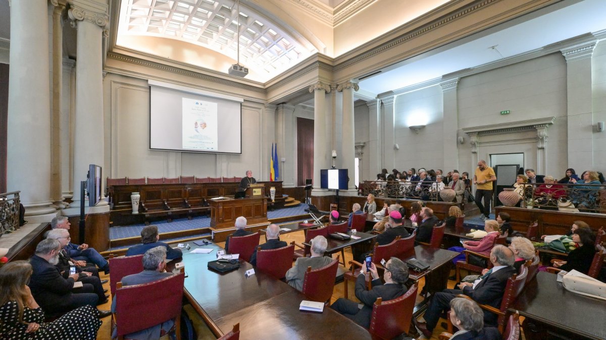 Sesiune omagială „Ioan Paul al II-lea” la Academia Română