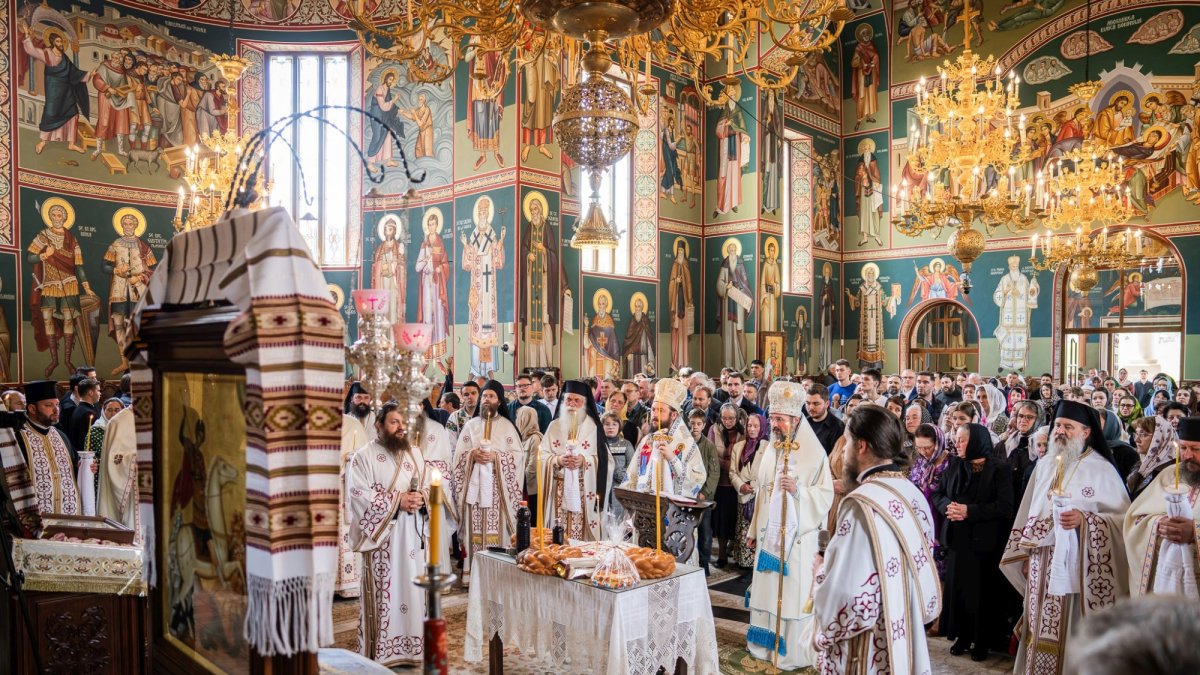 Sfinții Cuvioși Sila, Paisie și Natan prăznuiți la Sihăstria Putnei