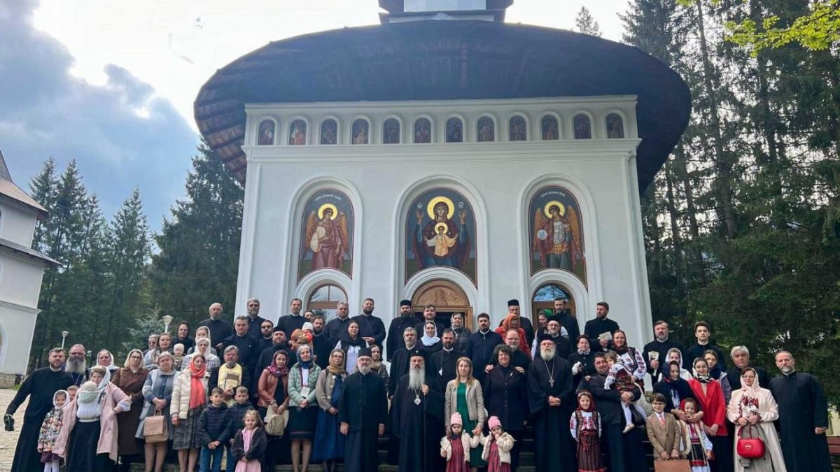 Conferință pe tema sfințeniei în familie și parohie la Durău
