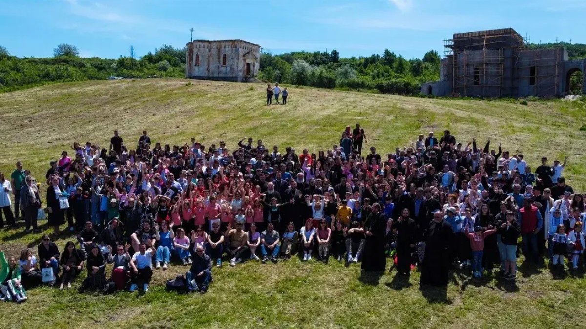 „Luna pastorației copiilor și tinerilor” în Episcopia Hușilor