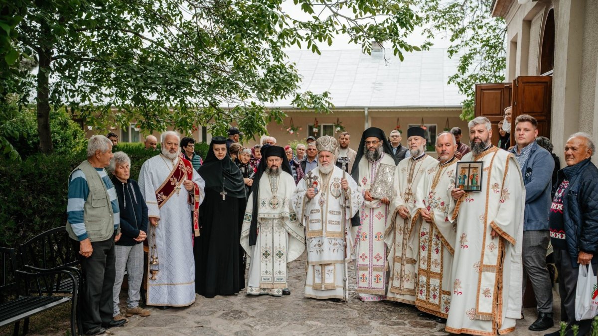 Sărbătoare la Mănăstirea Saon din Dobrogea