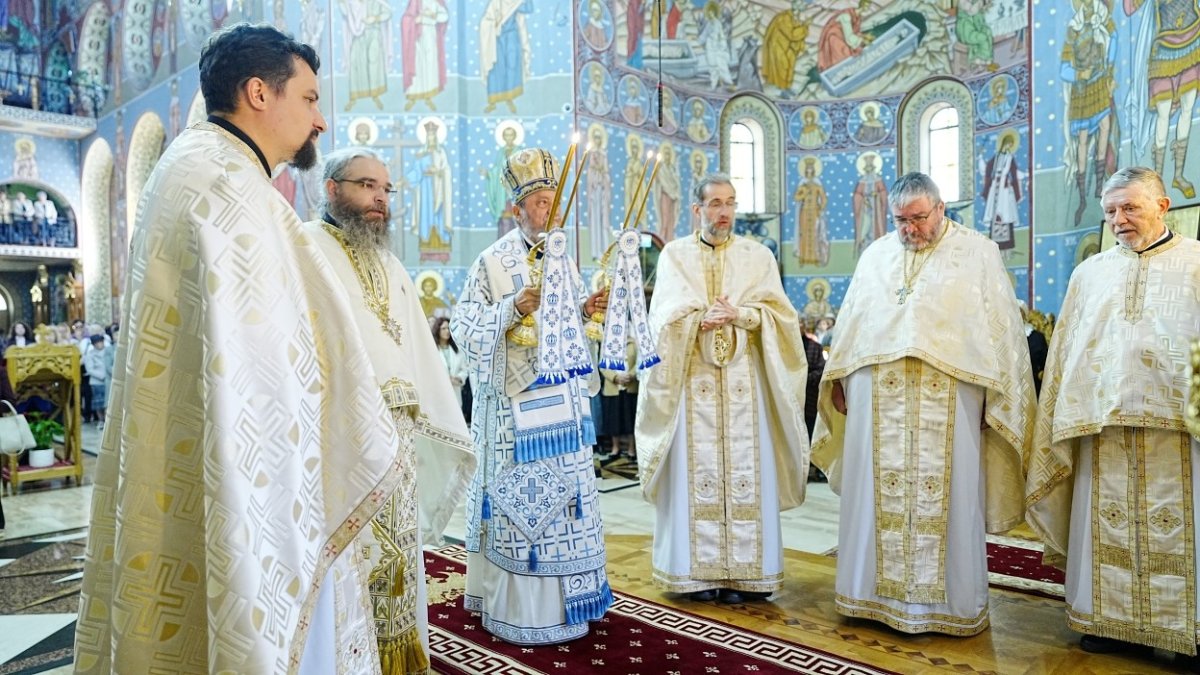 Liturghie arhierească la Sibiu