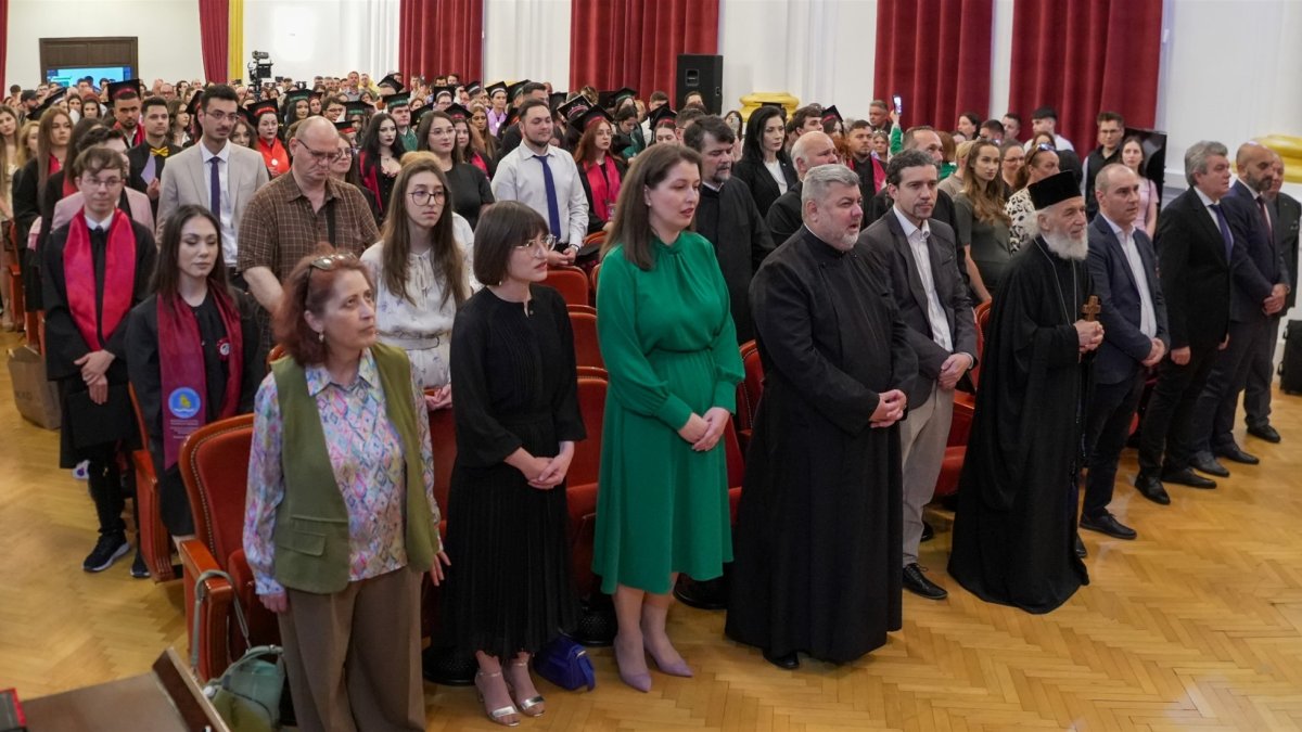 Cursul festiv al absolvenţilor Facultăţii de Istorie, Filosofie şi Teologie din Galaţi
