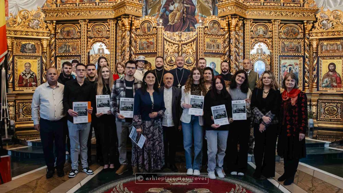 Tineri poeți creștini în competiția „Light of Life/Lumina vieții”