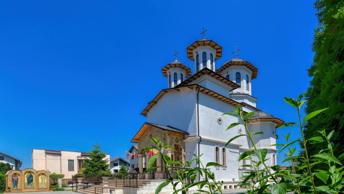 Sclipirile Luminii: Biserica „Sfântul Ioan Rusul” din București