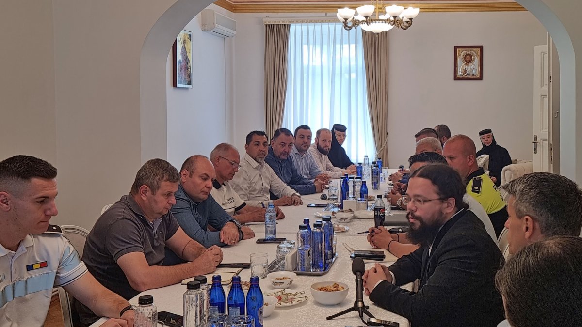 Ședință organizatorică la Mănăstirea Pasărea pentru proclamarea locală a canonizării Sfintelor Elisabeta și Filofteia