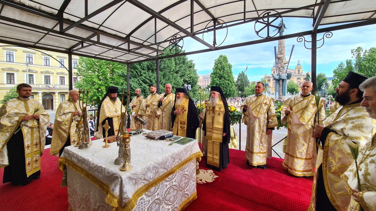 Liturghie și Vecernia plecării genunchilor la Cluj-Napoca