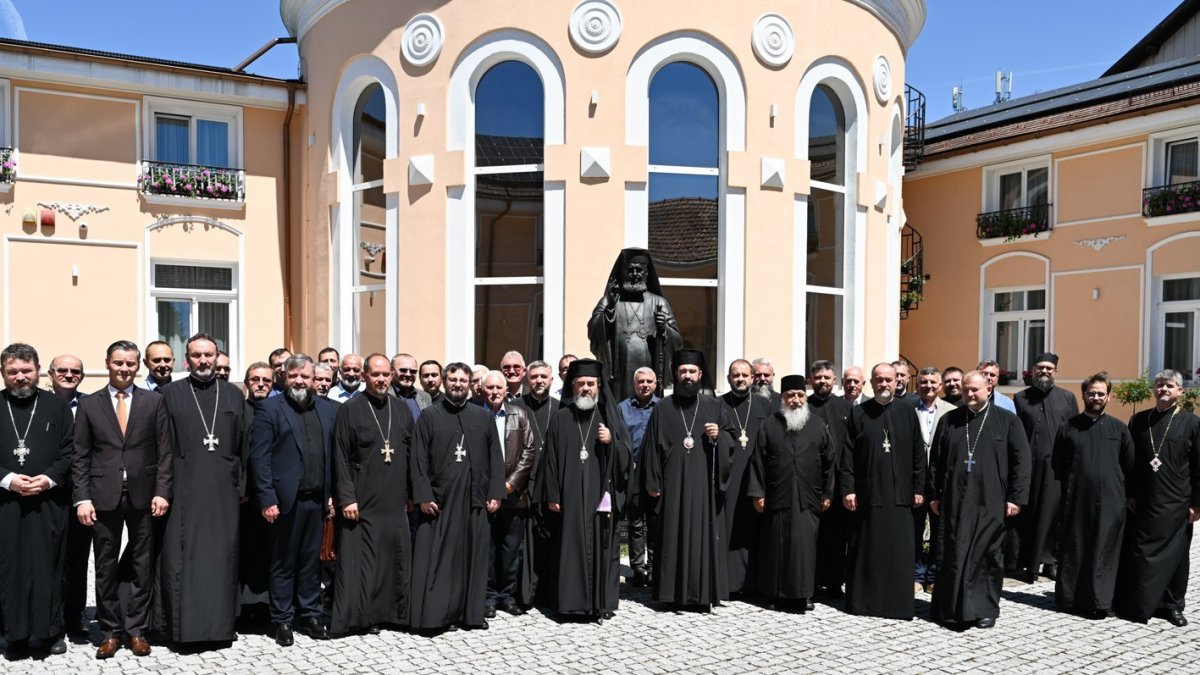Ședința de constituire a Adunării eparhiale a Episcopiei Devei și Hunedoarei