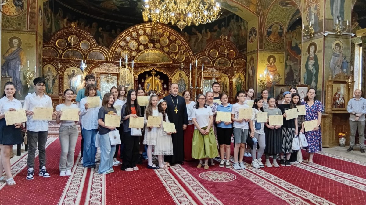 Premierea Concursului educațional „Cu Dumnezeu în vers și slovă”