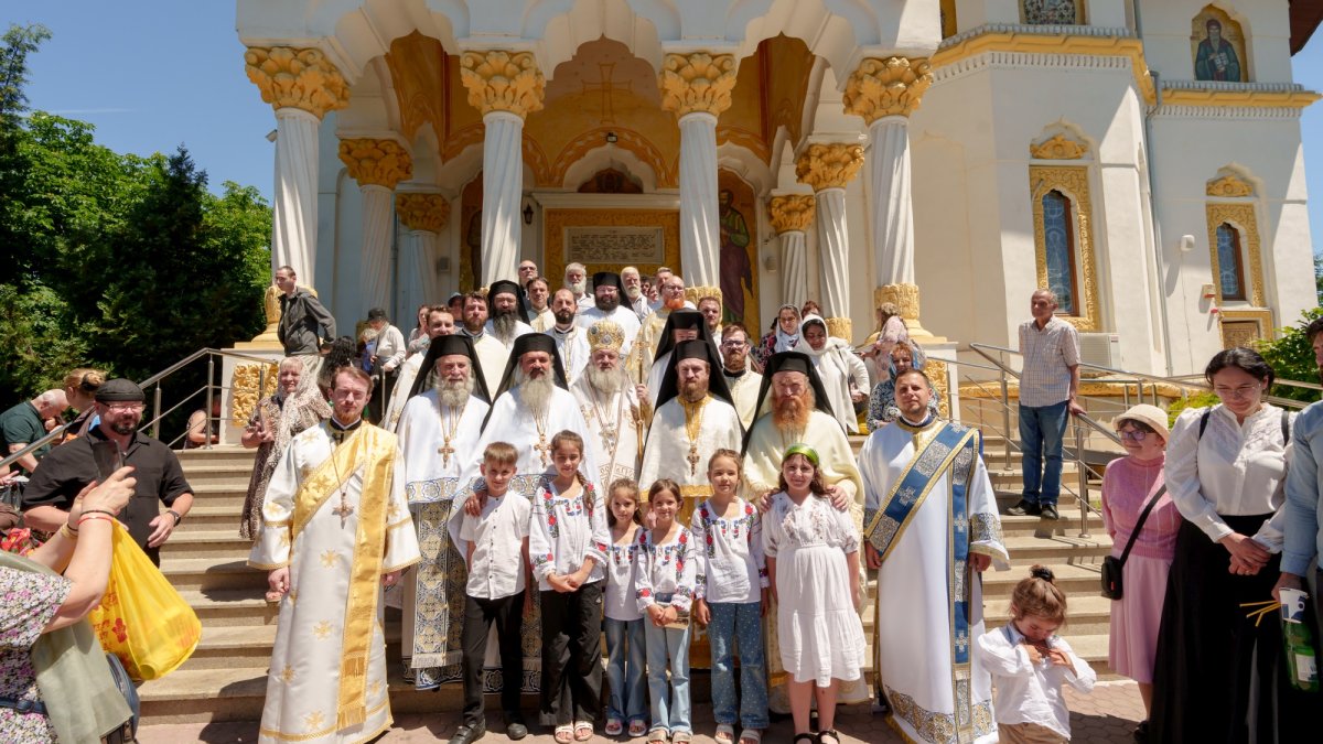 Sărbătoare duhovnicească la mănăstirea ctitorită de Patriarhul Teoctist