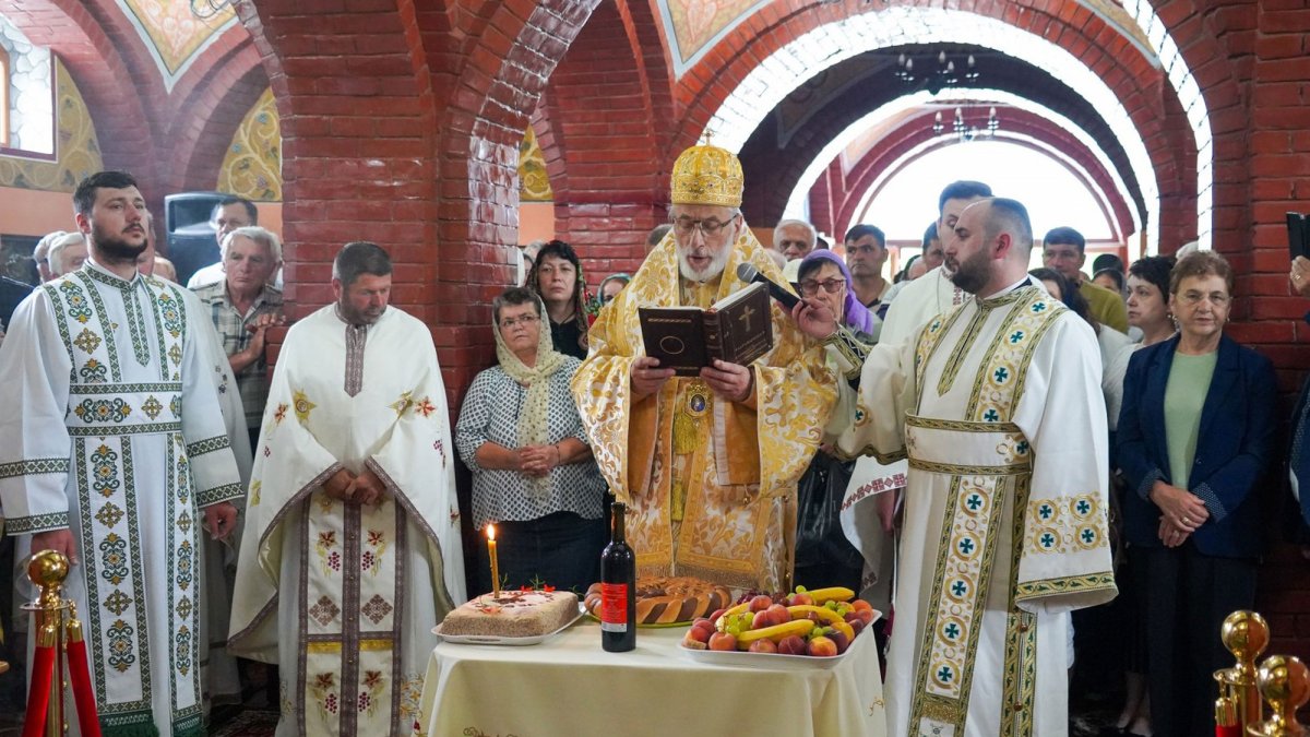 Hramul Mănăstirii Antonești din Argeş