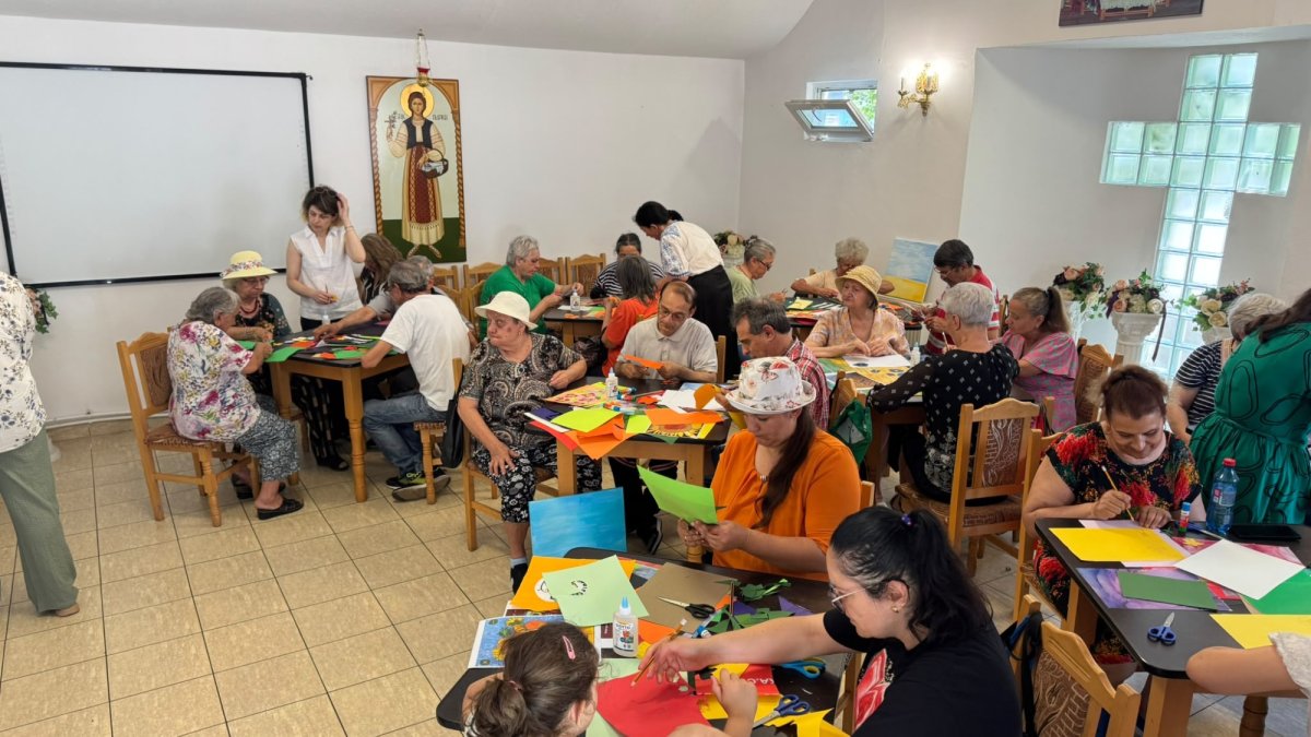 Artă, bucurie și aniversări la Cantina socială „Sfânta Muceniță Filofteia”