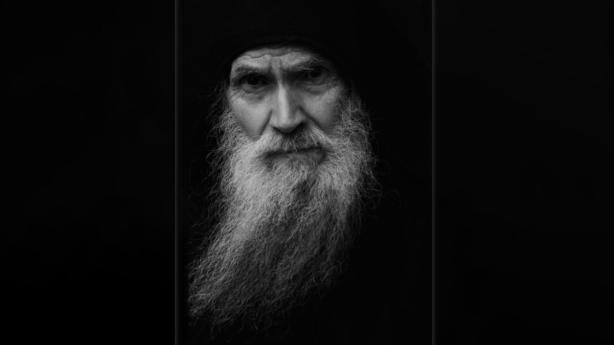 Isihast de la Sihăstria și Muntele Athos