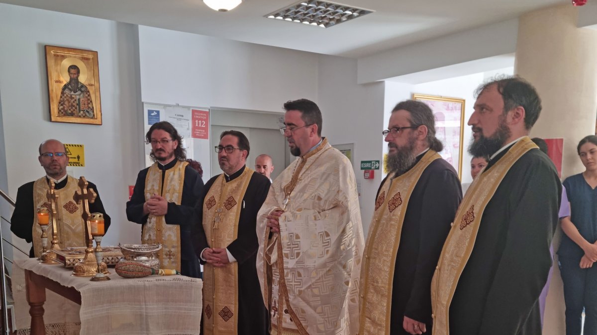 Moment aniversar la un centru de îngrijiri pentru bolnavi