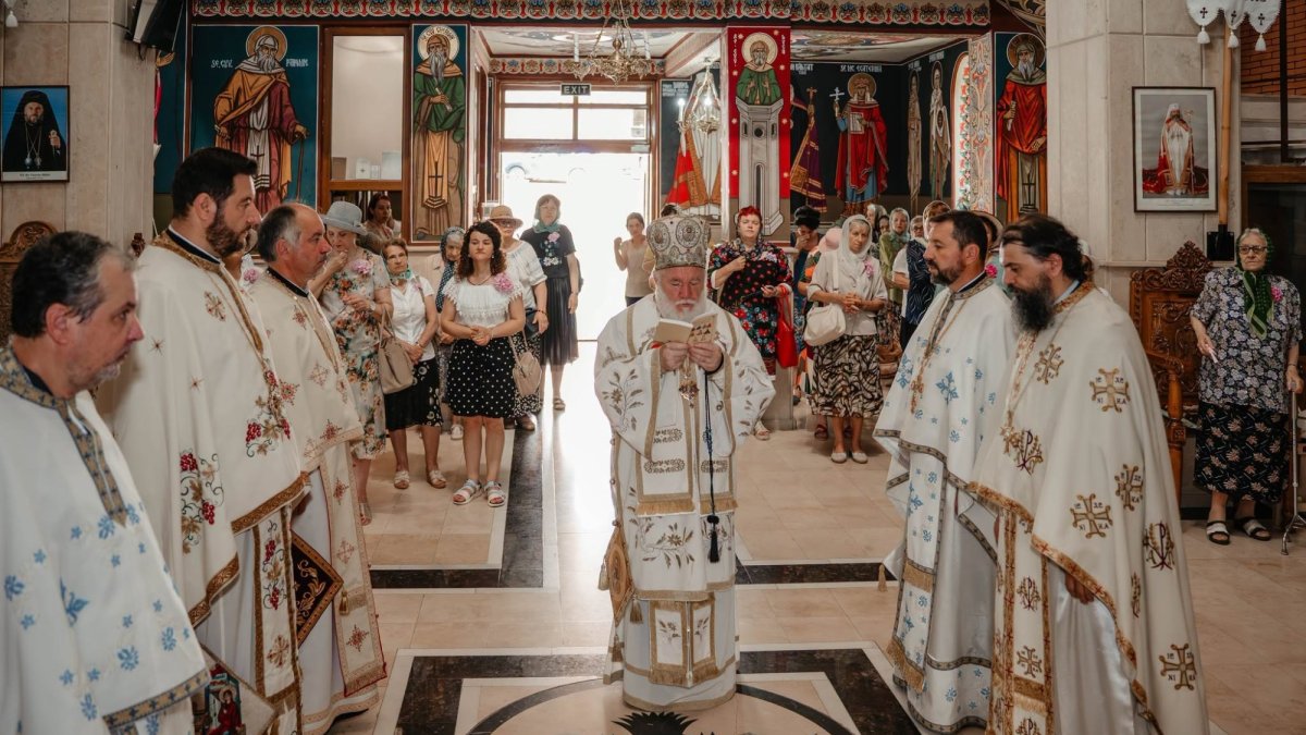 Popas de rugăciune la o biserică din Tulcea