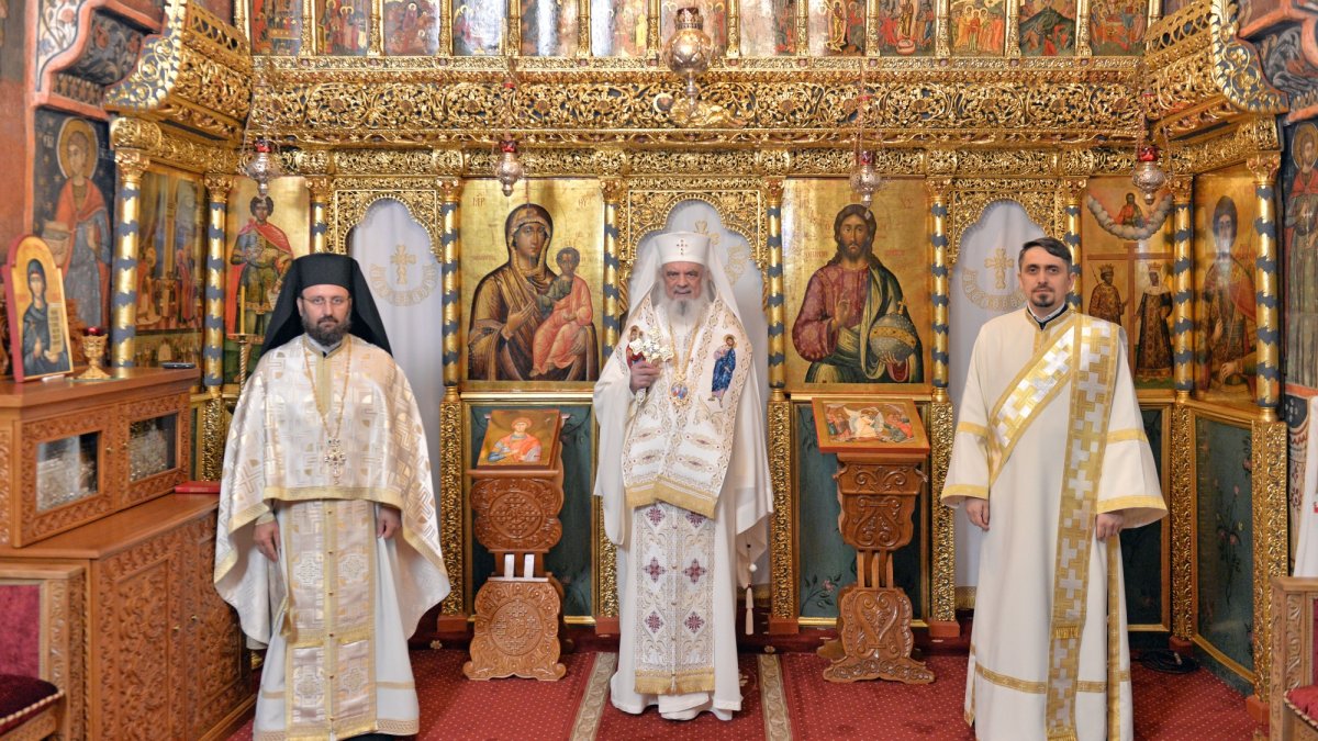 Lucrarea vindecătoare și eliberatoare a lui Hristos continuă în Biserică