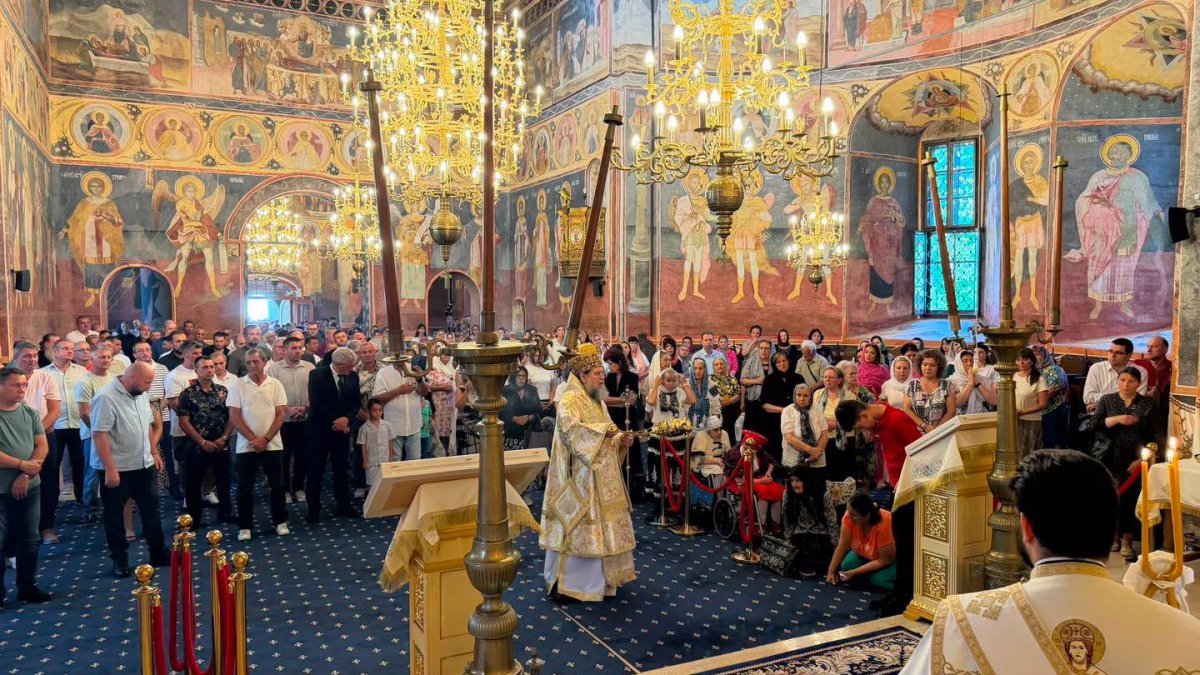 Popas de rugăciune la Mănăstirea Cernica de lângă Bucureşti