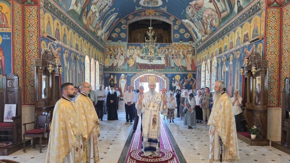 Slujire arhierească la Mănăstirea „Hristos Pantocrator” din Alba Iulia
