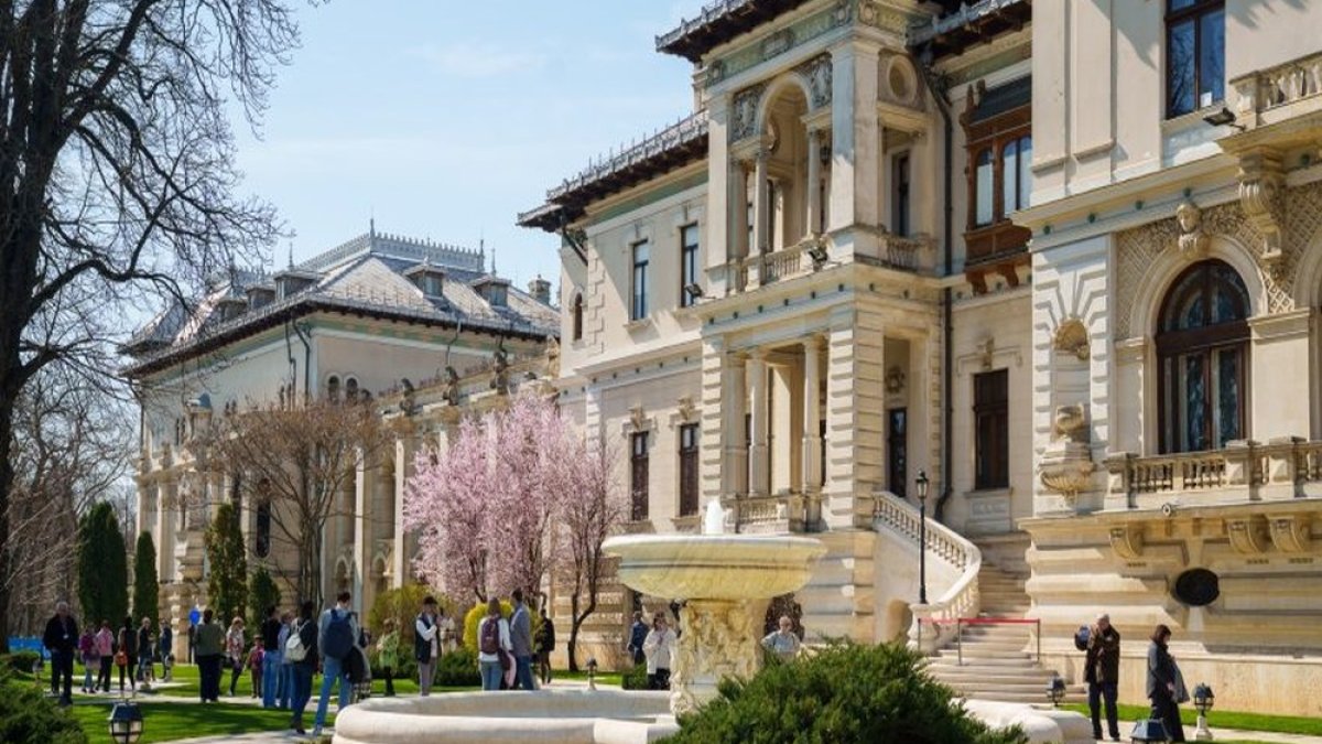 Muzeul Național Cotroceni sărbătoreşte 35 de ani de activitate