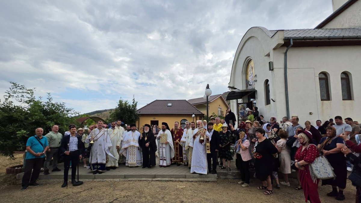 Evlavie către Maica Domnului la o mănăstire din Dobrogea