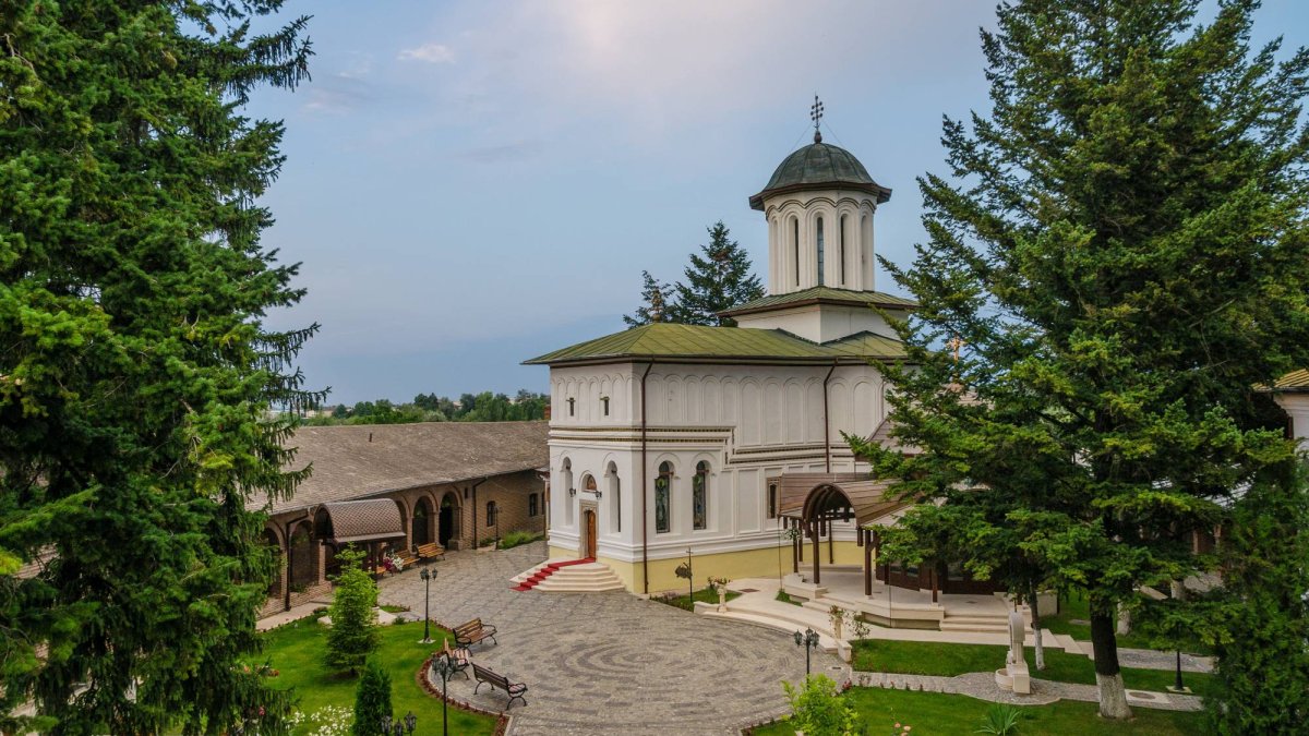 O geografie duhovnicească a Rugului Aprins: Mănăstirea Plumbuita