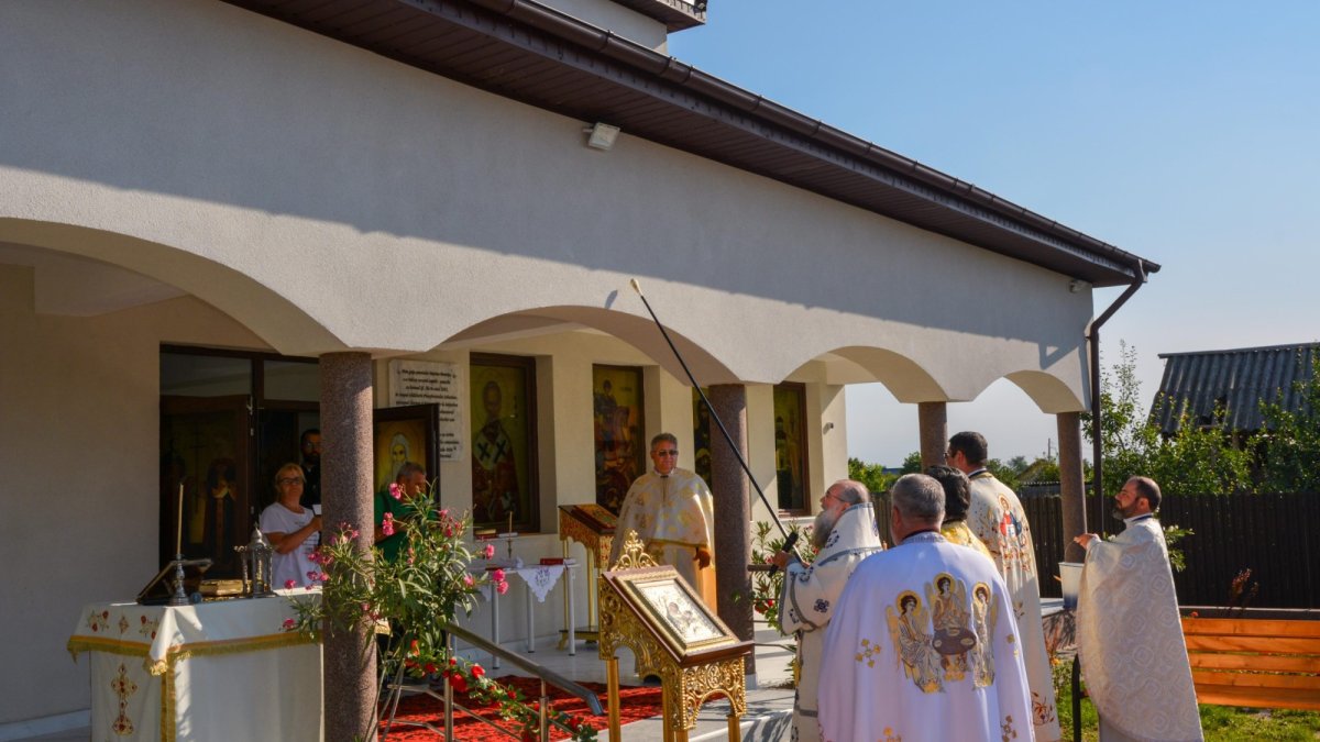 Sfinţire de capelă într-o parohie din Oltenia