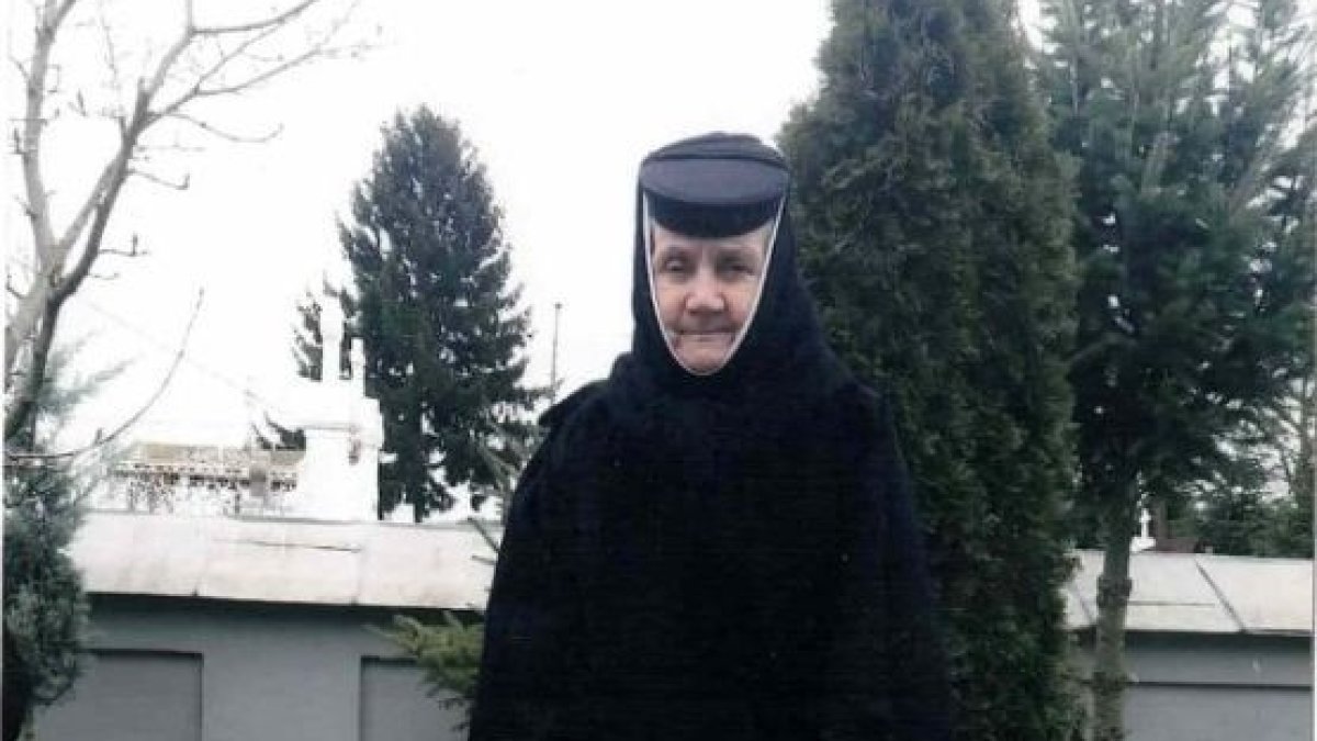 Monahia Nifona Fluture de la Pasărea - statornicie, rugăciune și  smerenie