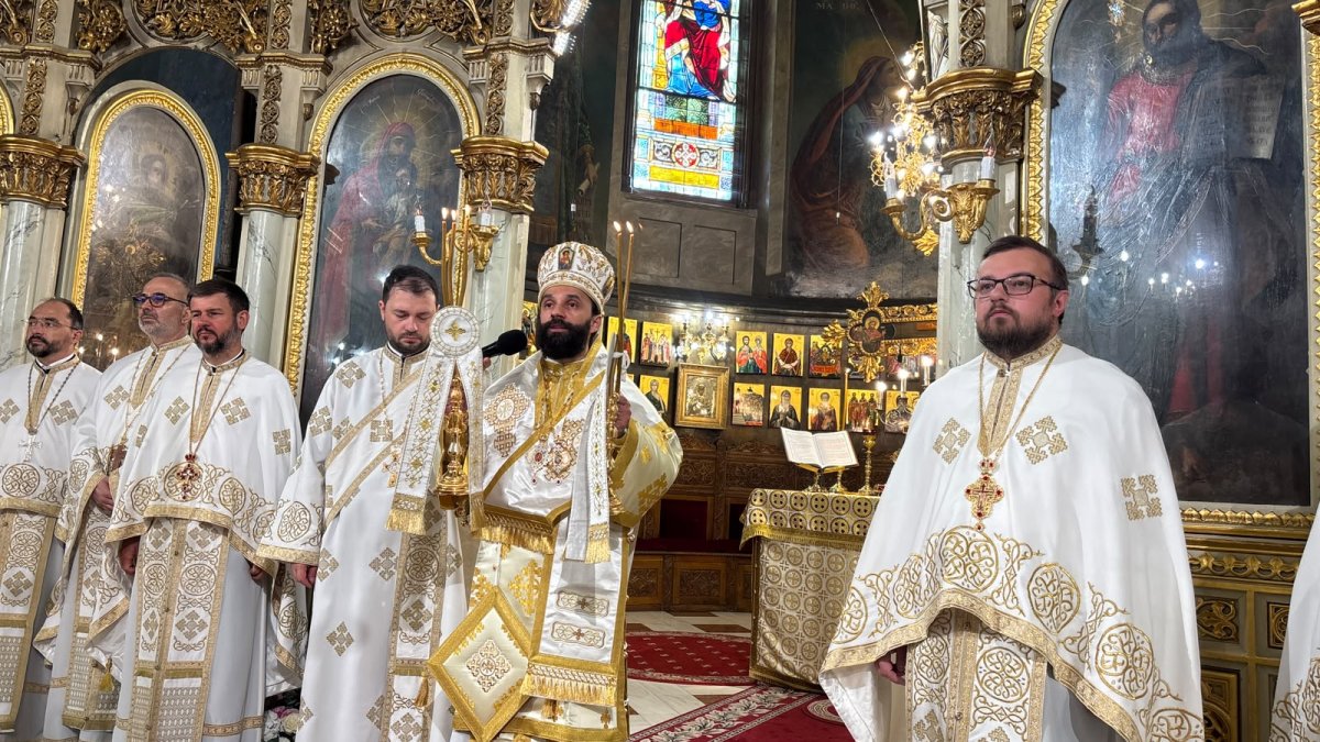 Slujire arhierească la Catedrala „Sfântul Spiridon”-Nou din București