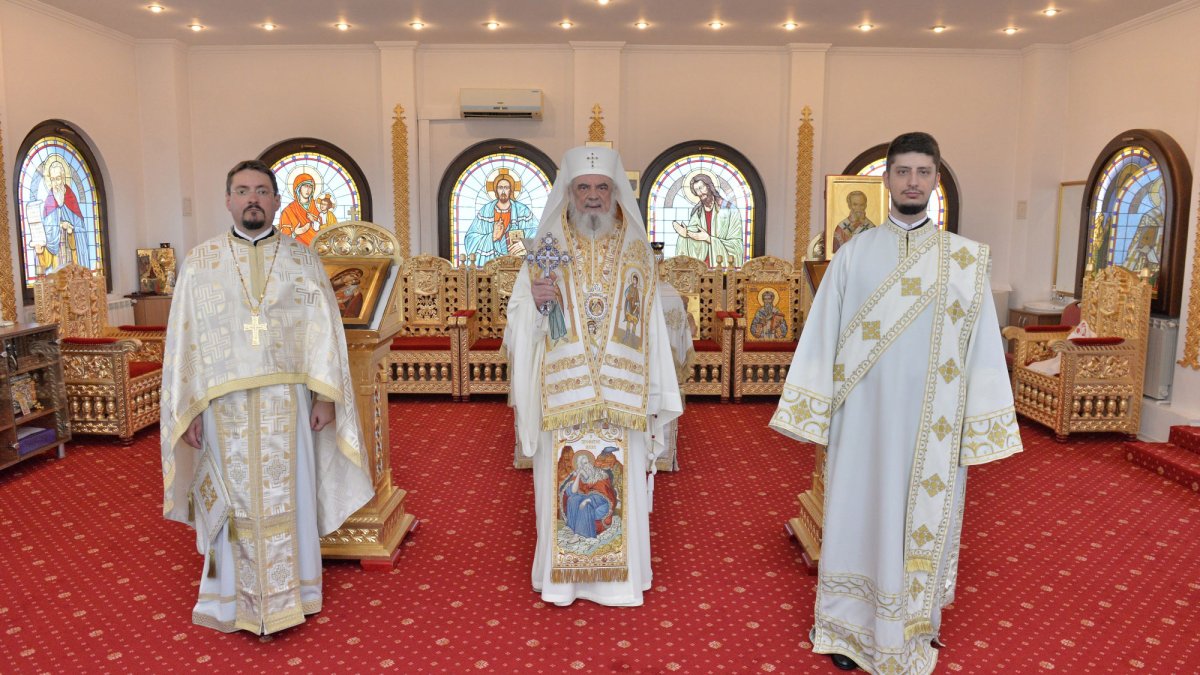 Zi de hram la Paraclisul „Sfântul Grigorie Luminătorul” din Reşedinţa Patriarhală