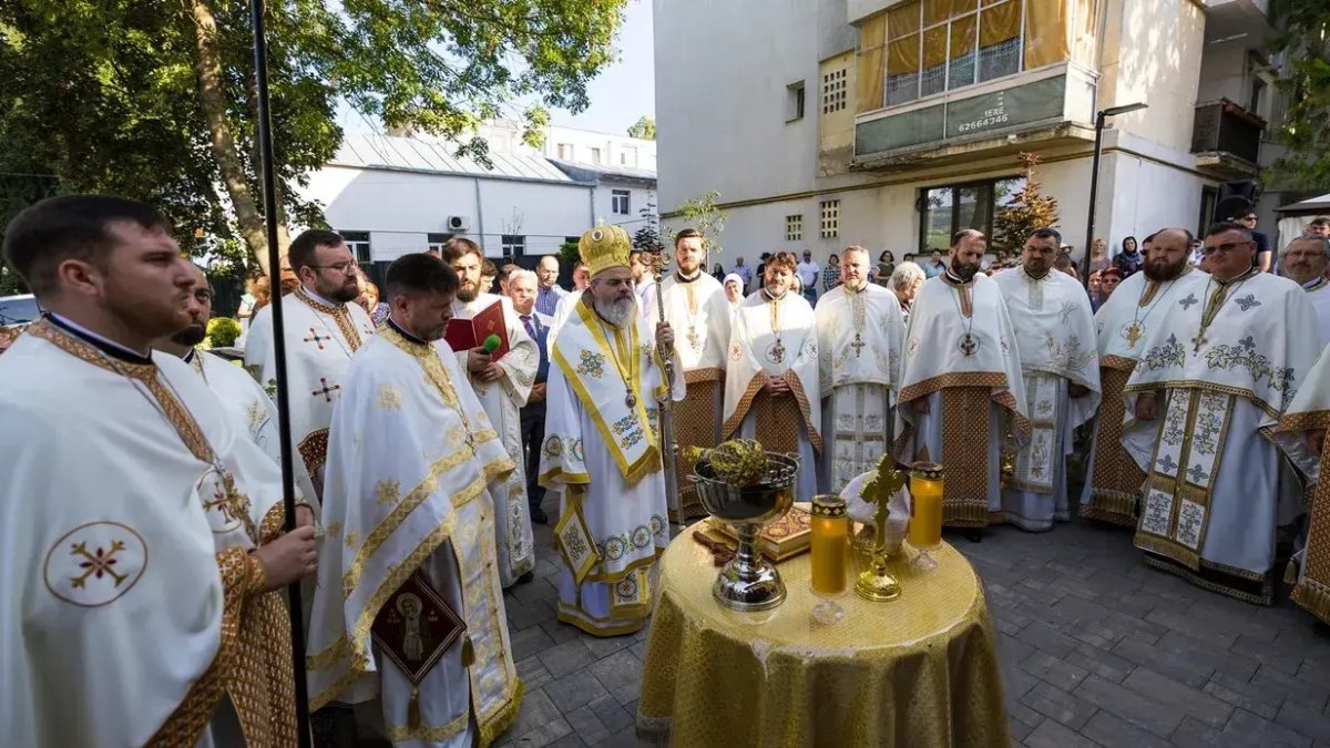 Resfințirea Bisericii „Sfântul Ilie” din Huși