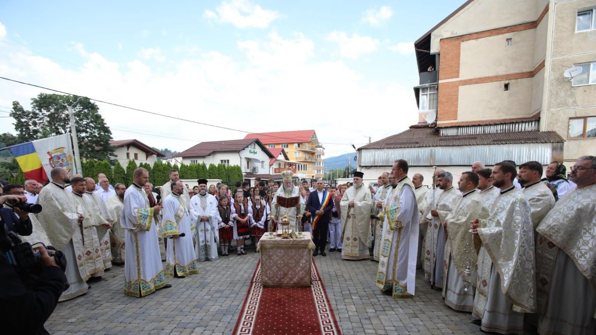 Târnosirea bisericii din Parohia Borșa II