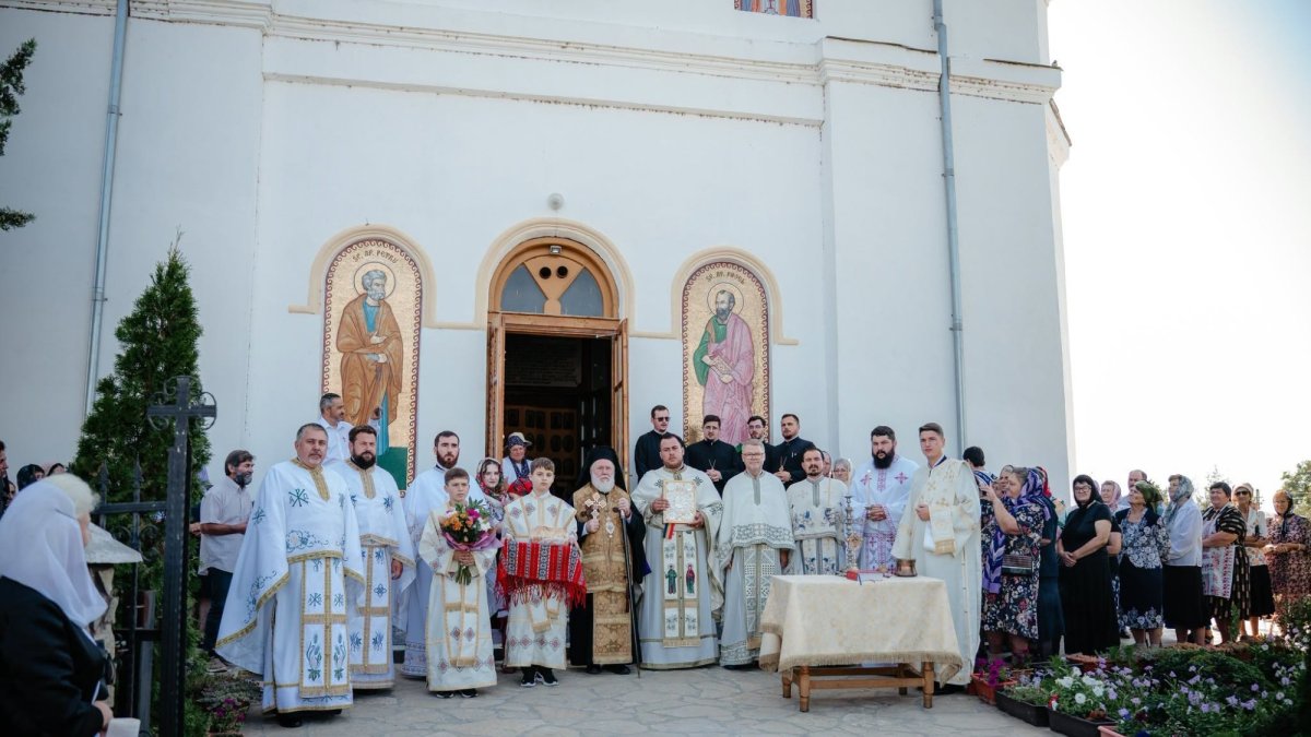 Înnoire la Parohia Traian din Dobrogea