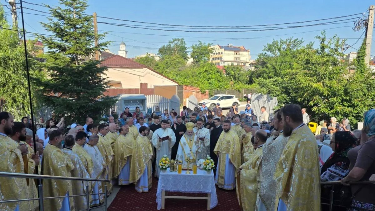 Biserica „Sfinții Nicolae și Pantelimon” din Bârlad a fost resfințită