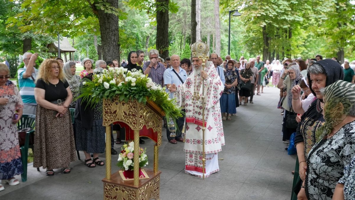 Hramul Mănăstirii „Sfântul Pantelimon”-Lacu Sărat