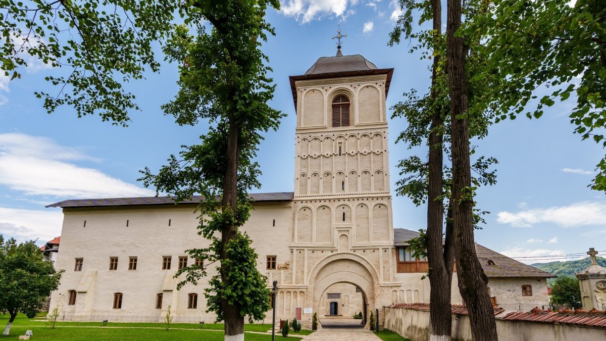 Lucrarea Sfântului Cuvios Ioanichie în cetatea Câmpulungului