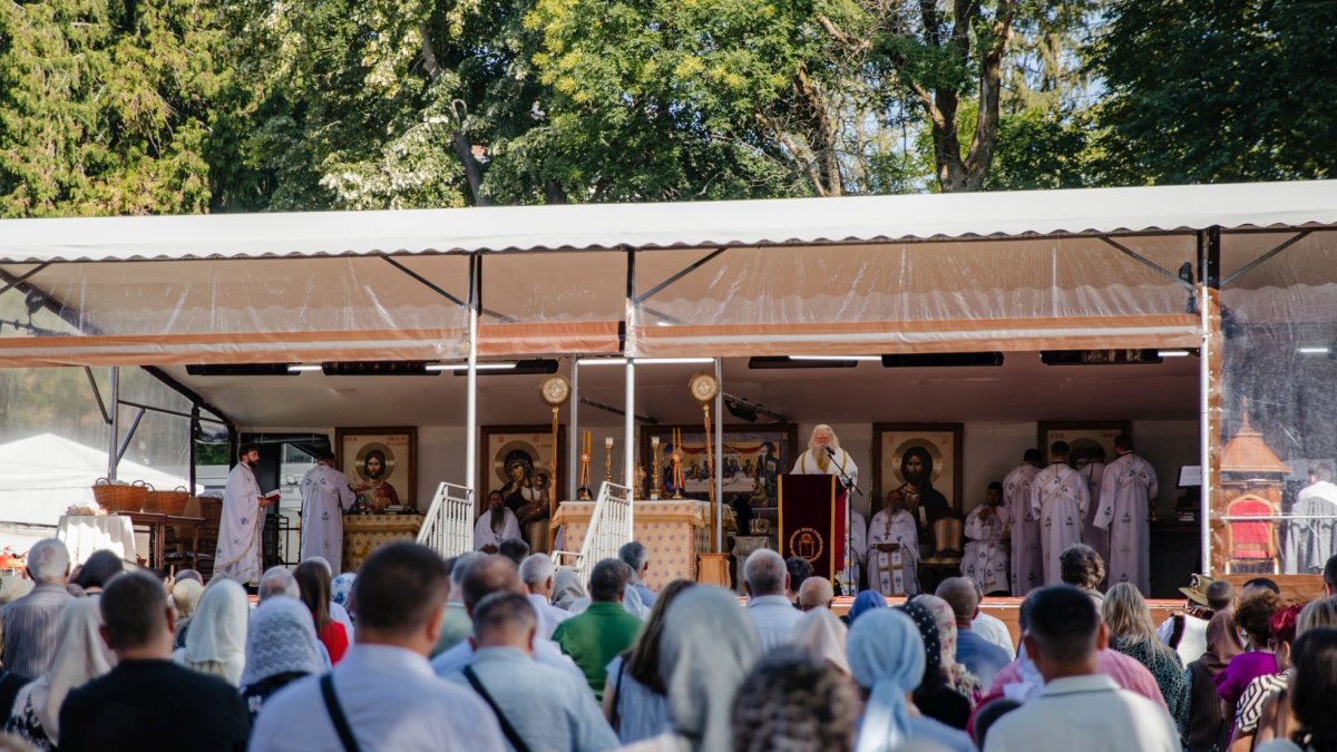 Duminica a 9-a după Rusalii la Catedrala Arhiepiscopală din Suceava