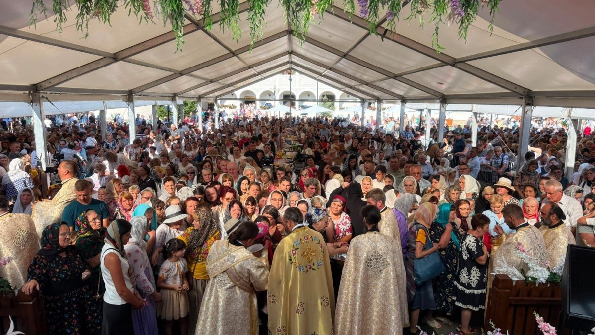 Evenimentul „Roagă-te și crede!” de la Mănăstirea Izbuc