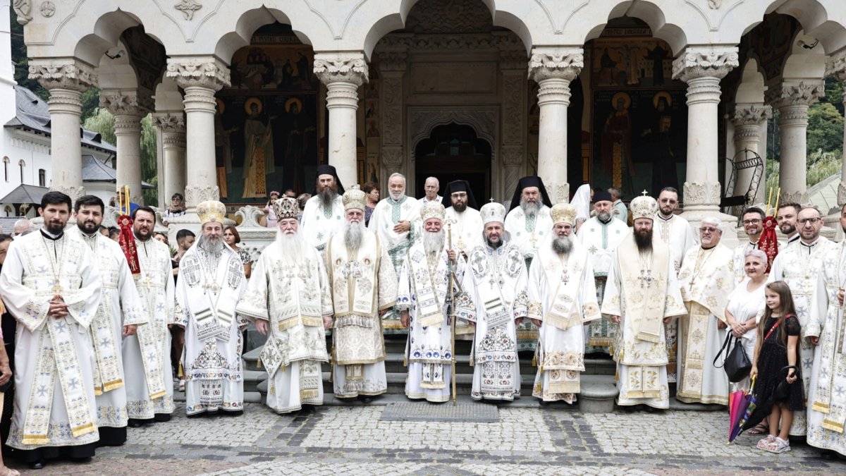 Mănăstirea Lainici, reper de slujire şi de comuniune