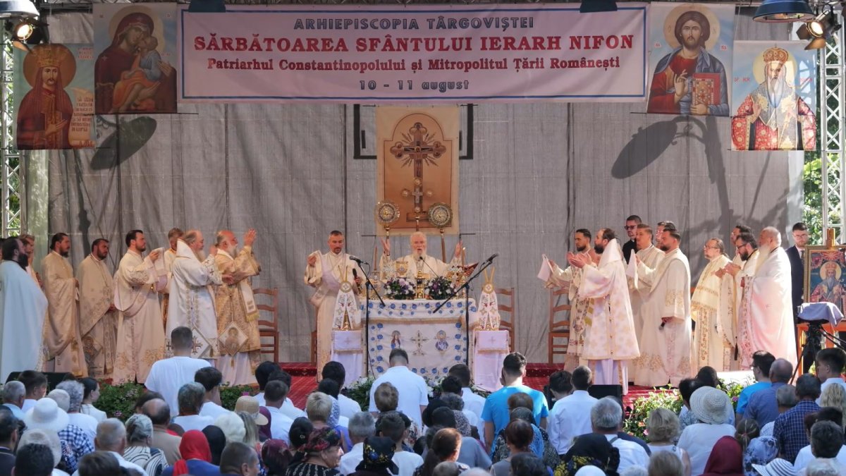 Cinstire adusă Sfântului Ierarh Nifon la Târgovişte