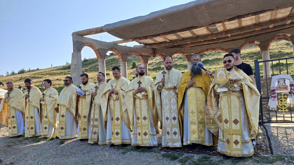 Lecția credinței, recunoștinței și a dragostei de neam la Tabla Buții